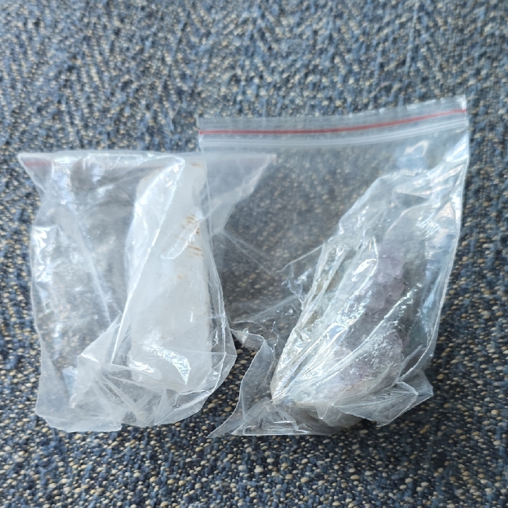 Calm Stone Set - Amethyst & Quartz - Picture 4 of 9